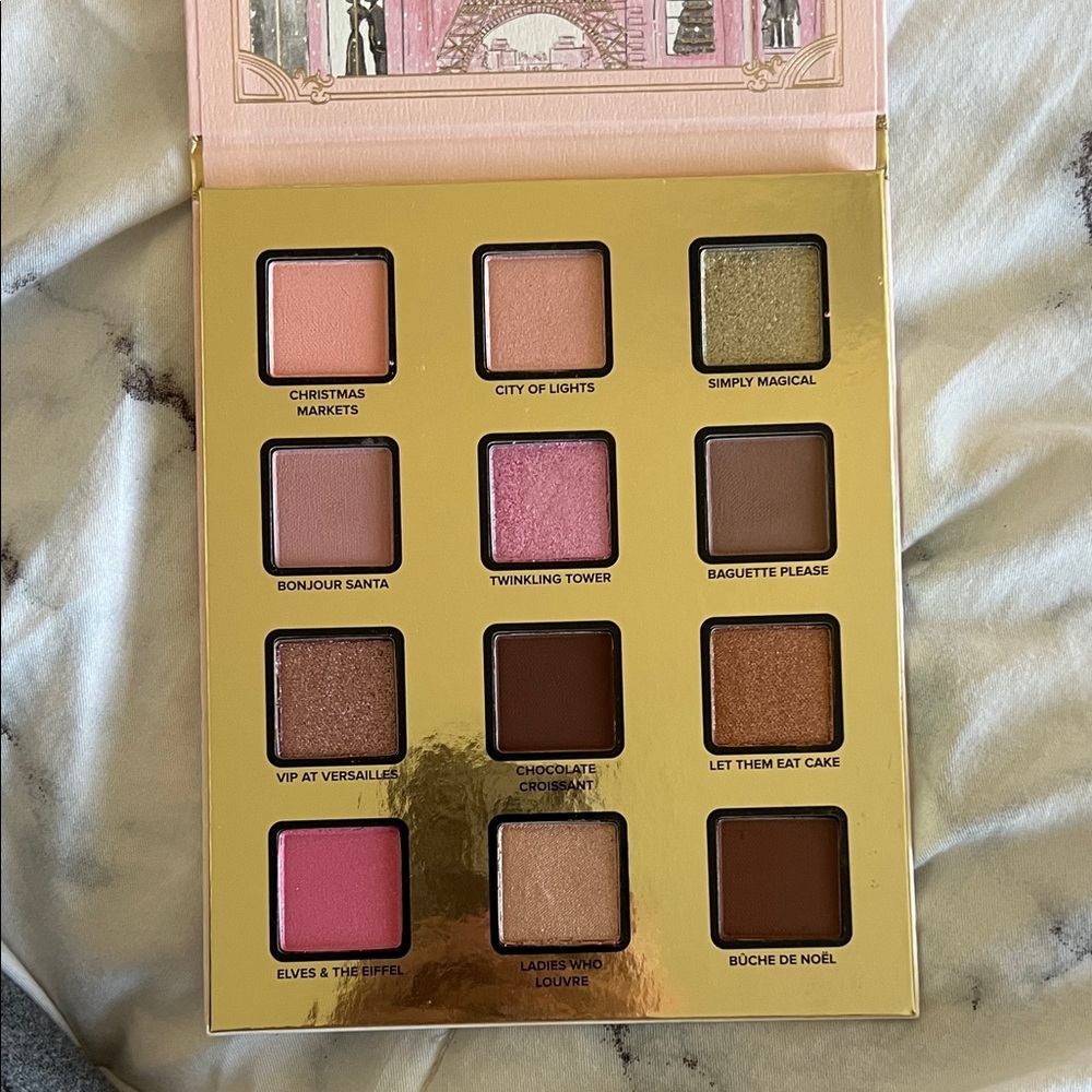 Too Faced Parisian Pink and Gold Palette - Picture 3 of 4